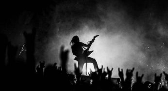 Rock atau Metal? Kenali Perbedaan dan Karakteristiknya yang Berbeda!