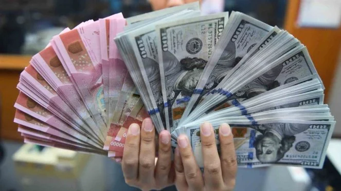 Tarif Perang Dagang dan Dampaknya pada Nilai Tukar Rupiah dan Dolar AS